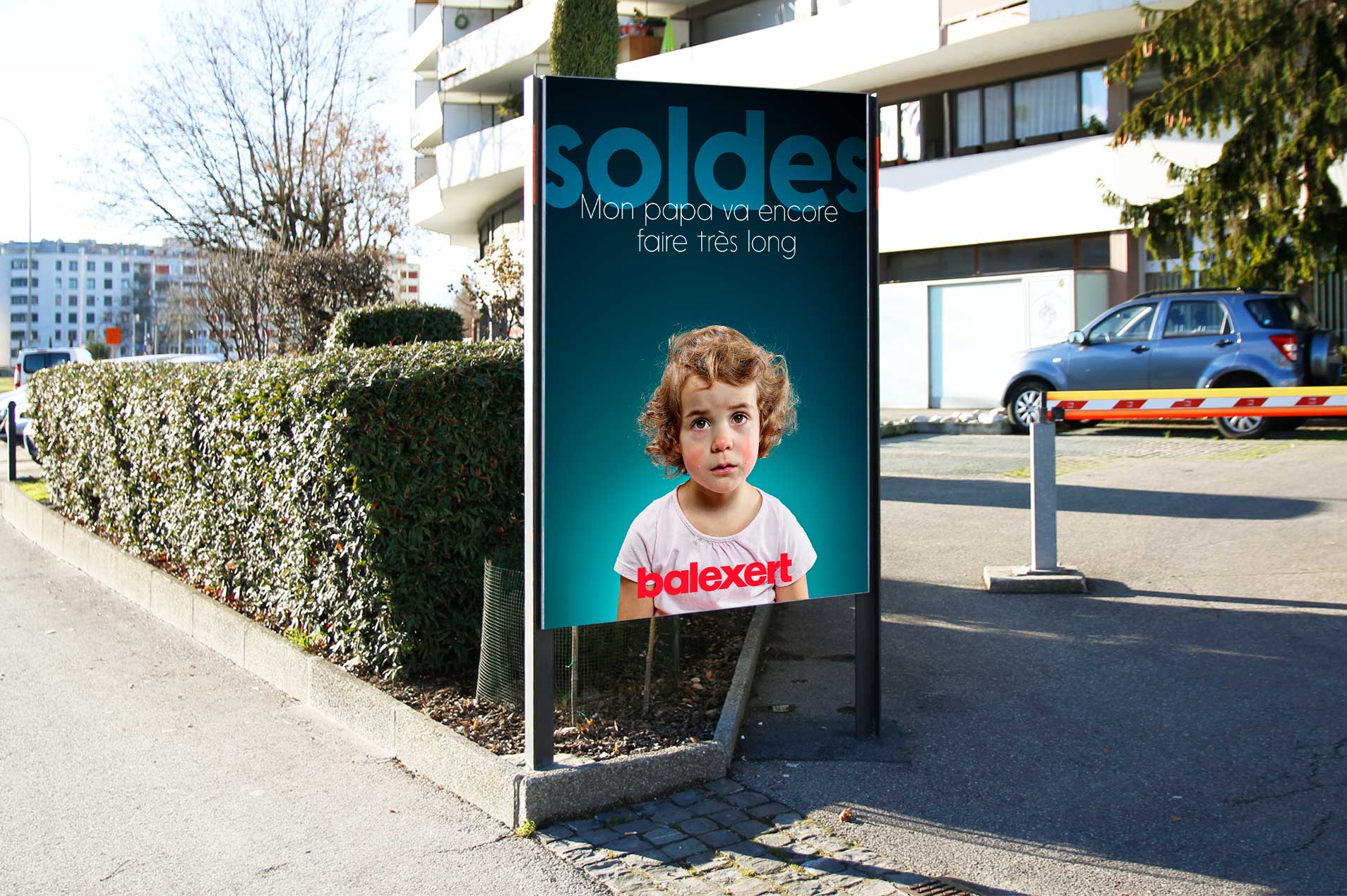 Display of the second poster of the print advertising campaign in the streets